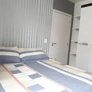 Venha Se Hospedar Num Lugar Que Tenha Seu Estilo. Apto 2 Quartos. Florianópolis